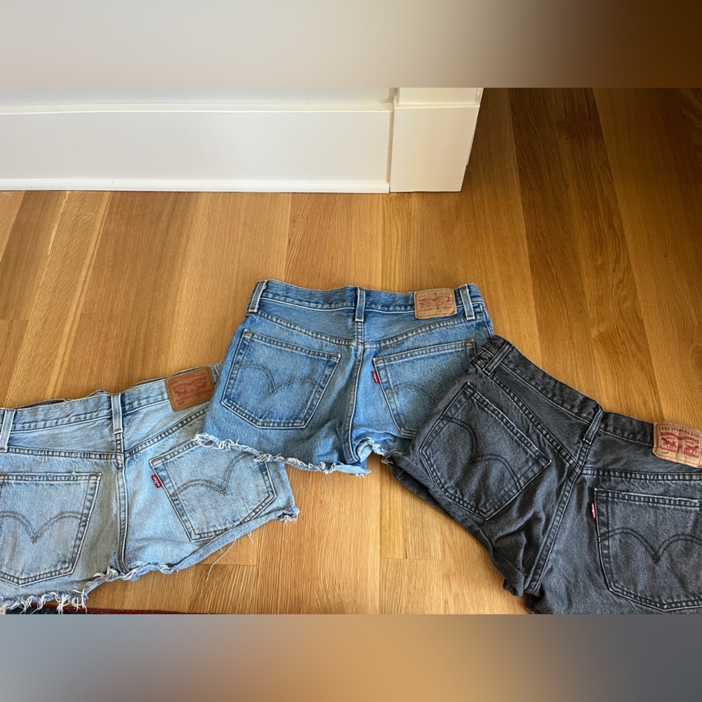 Bundle of three Levi’s 501 shorts